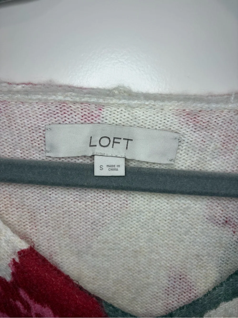 LOFT Cream V-Neck Sweater with Pink and Red Floral Print